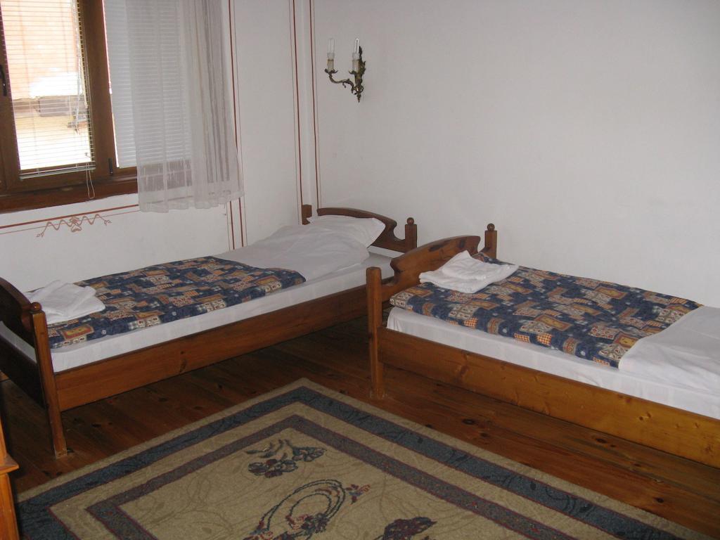 Family Hotel Kalina Koprivstica Szoba fotó