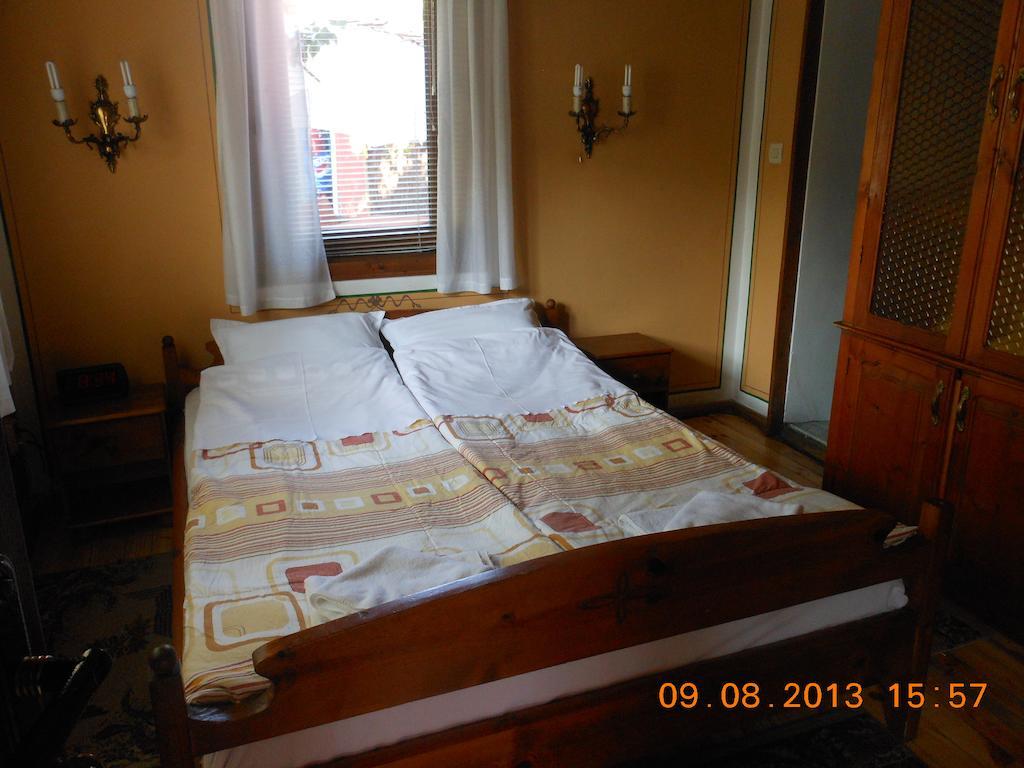Family Hotel Kalina Koprivstica Szoba fotó