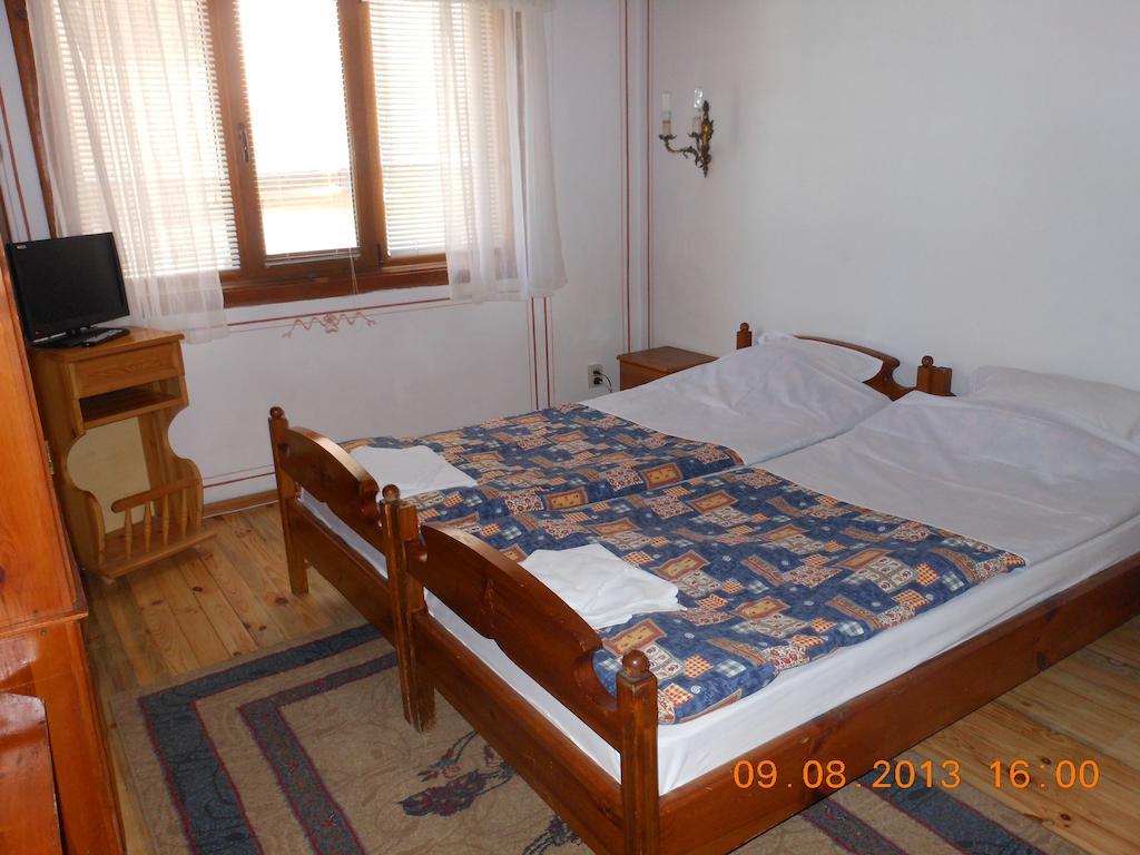 Family Hotel Kalina Koprivstica Szoba fotó